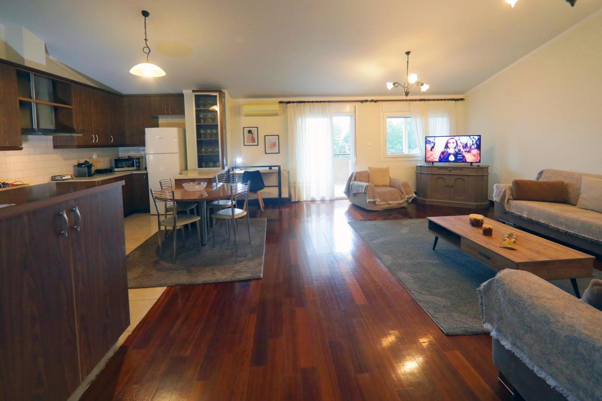 Lida'S Apartment Lake View كاستوريا المظهر الخارجي الصورة