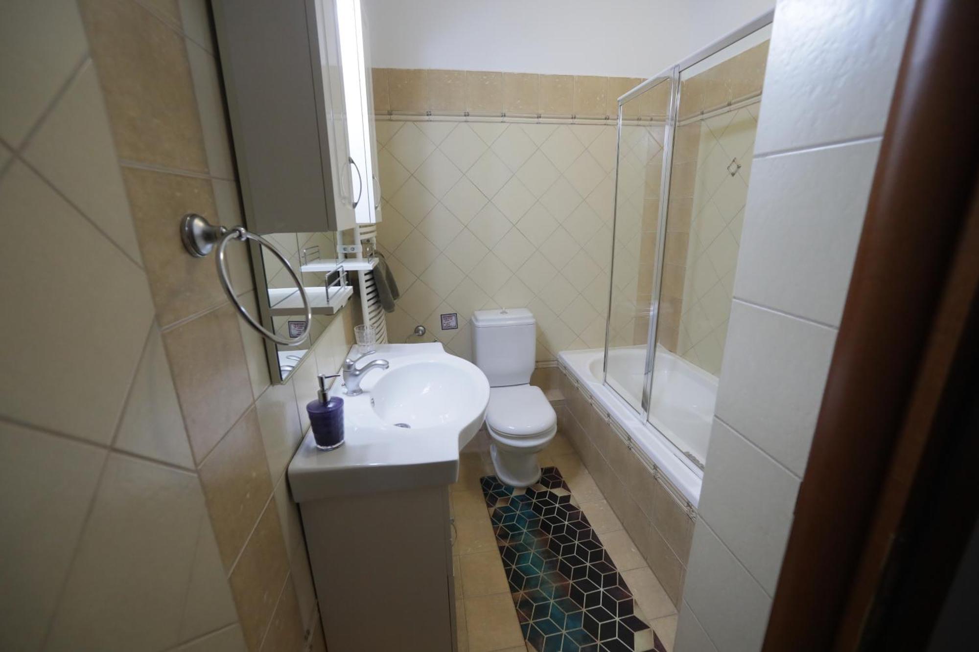 Lida'S Apartment Lake View كاستوريا المظهر الخارجي الصورة