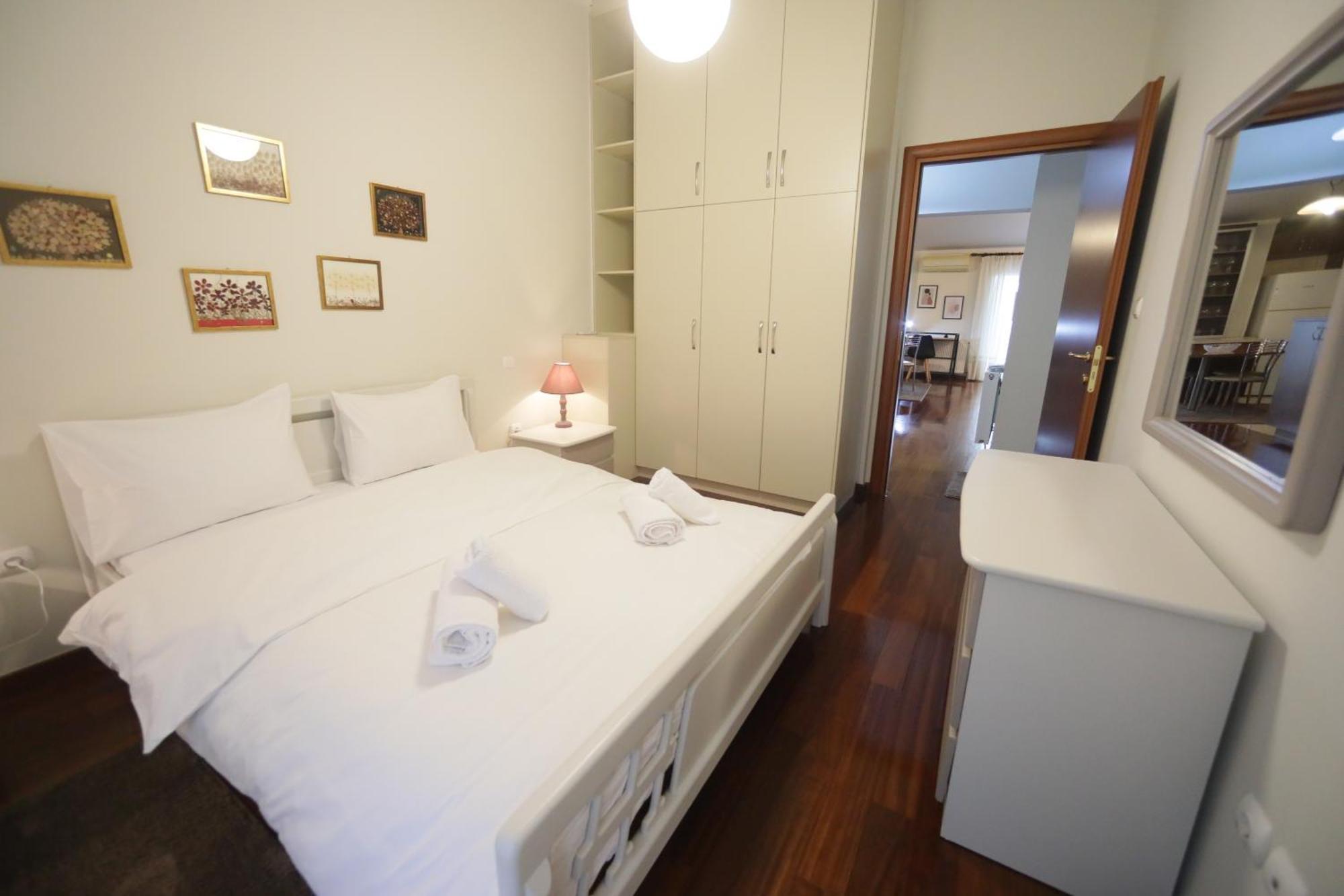 Lida'S Apartment Lake View كاستوريا المظهر الخارجي الصورة