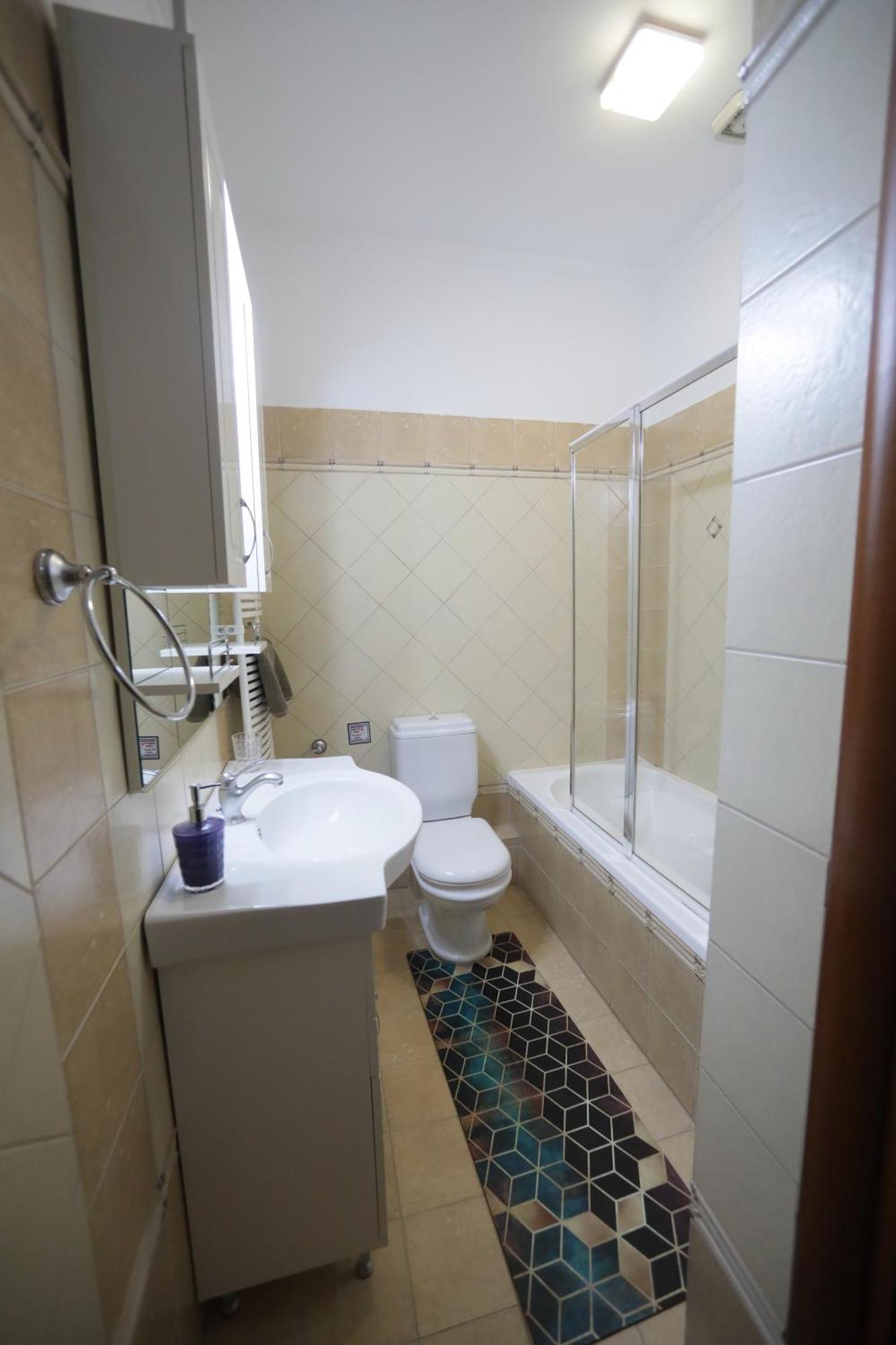 Lida'S Apartment Lake View كاستوريا المظهر الخارجي الصورة
